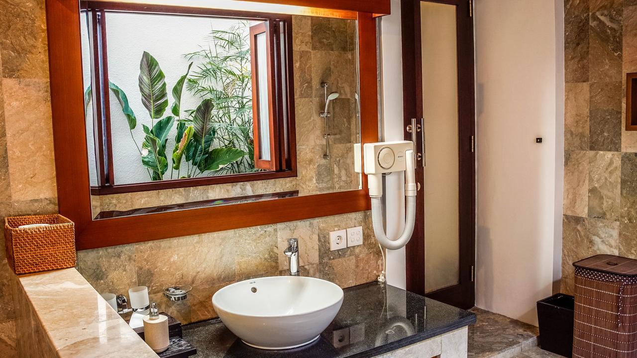 Villa Purnama チャングー エクステリア 写真